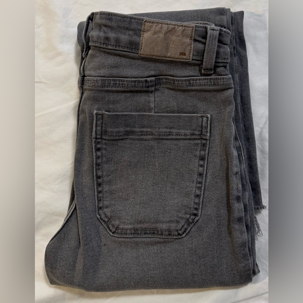 Zara Light Grey Denim Jeans